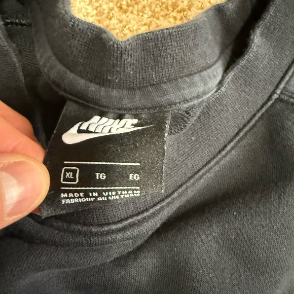 Nike Crewneck Sweatshirt - Picture 4 of 5